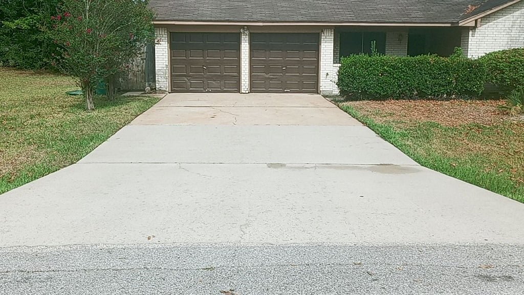 Long driveway after soft washing by LKJ Preferred Services, Houston TX
