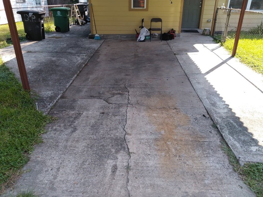 Driveway Cleaning before cleaning by LKJ Preferred Services, Houston TX