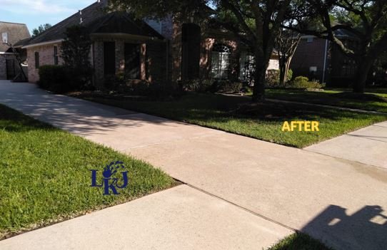 Driveway Cleaning after cleaning by LKJ Preferred Services, Houston TX