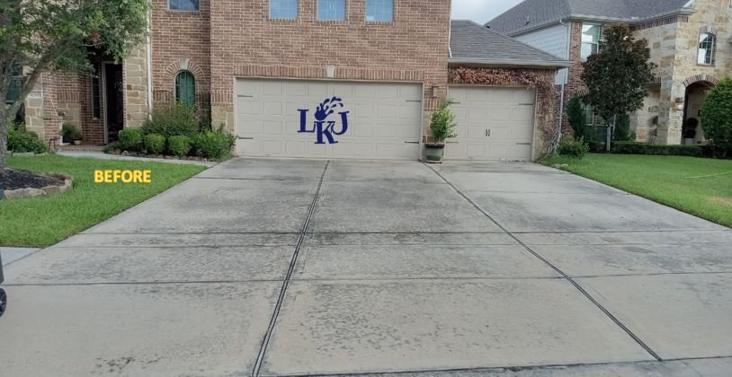 3-lane driveway before cleaning by LKJ Preferred Services, Houston TX
