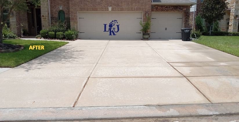 3-lane driveway after cleaning by LKJ Preferred Services, Houston TX